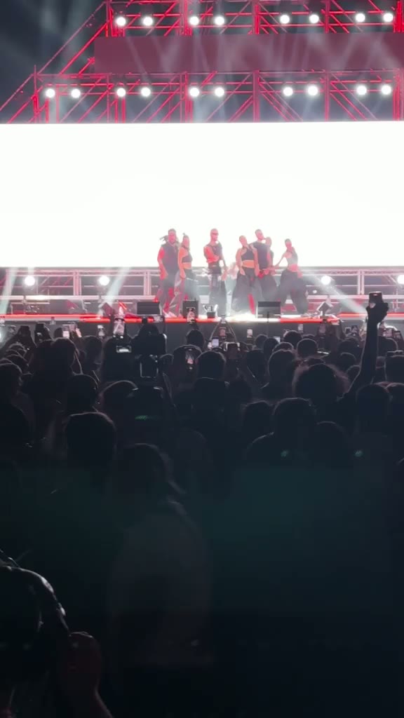 Performance 4